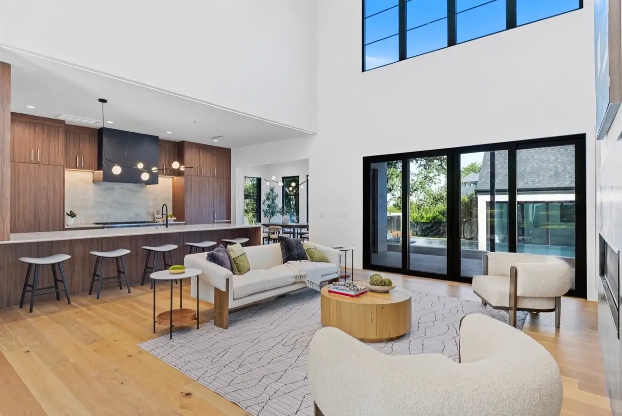 Double-height great room window wall